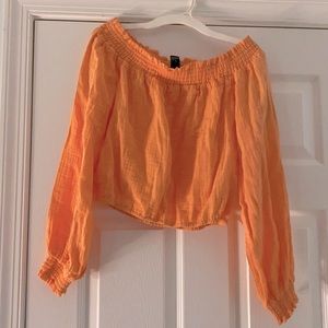 NEW! Peach Off the shoulder long sleeve crop top